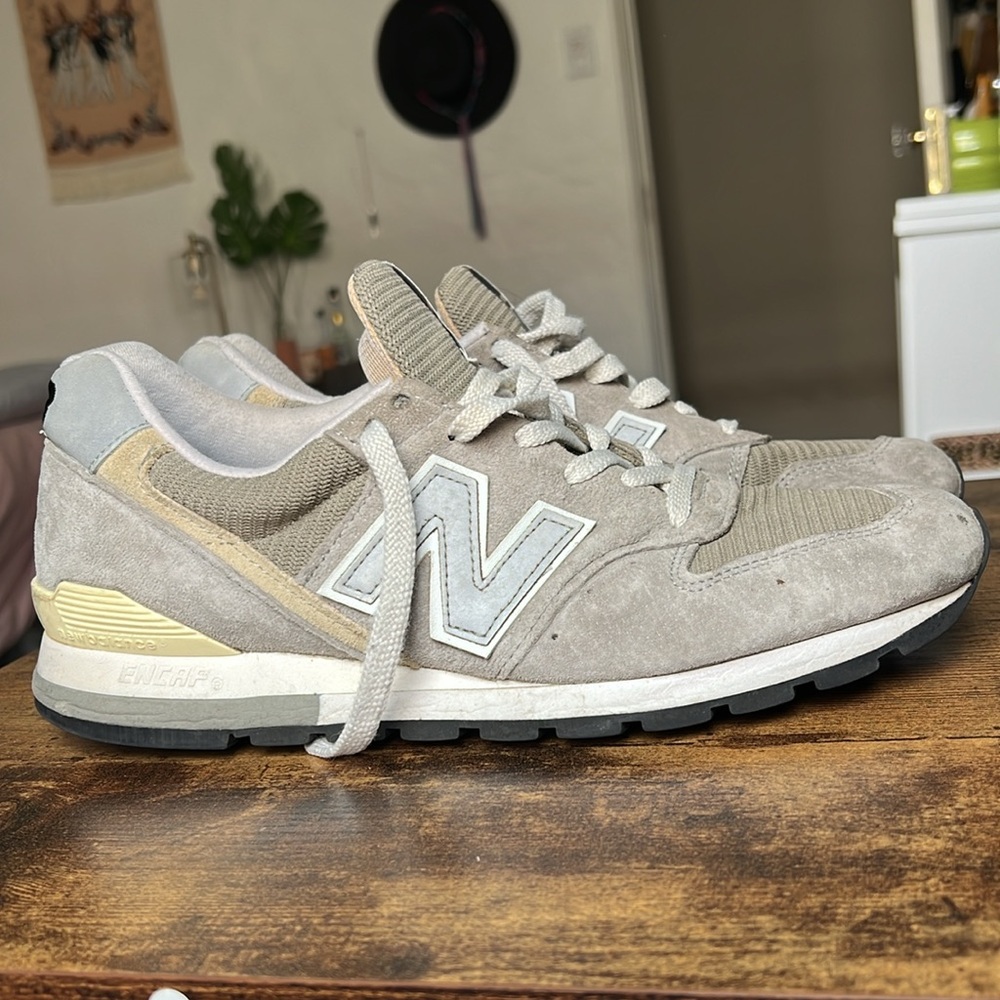 Pre-Owned New Balance M996 Made In USA Classic Gray Sneakers Size 9.5 Vintage